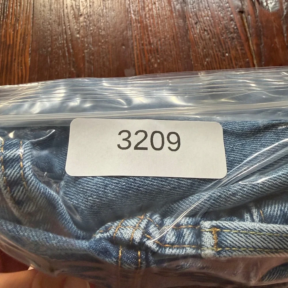 Levis 550 Relaxed Fit Jeans Mens 40x32 Light Wash Blue Tapered Leg Denim